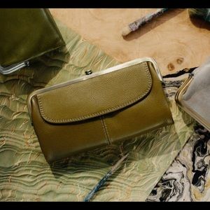 Hobo international Lauren aloe clutch wallet